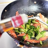 美味又營養的西蘭花炒蝦仁的做法圖解7