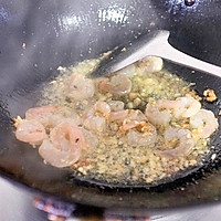 美味又營養的西蘭花炒蝦仁的做法圖解4