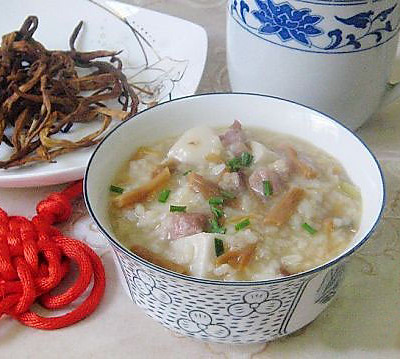 黃花菜幹菜煲鹹肉粥