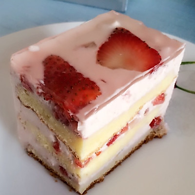 草莓慕斯蛋糕～簡單～和蛋糕店的味道一樣
